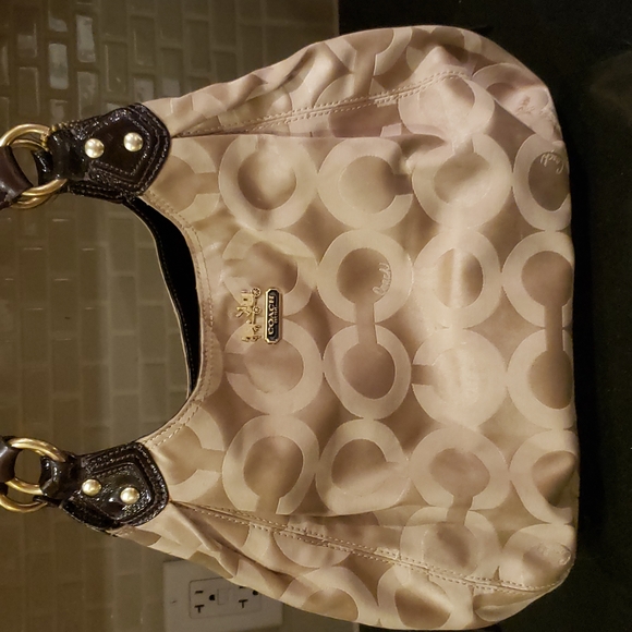 Coach purse monogram style - Picture 3 of 10